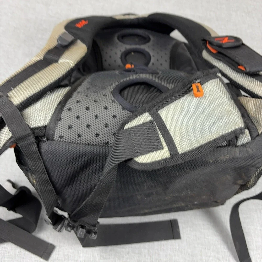 Zoot Shoulder Bag Mens One Size Black Hiking Pack Padded Straps 7 Pockets
